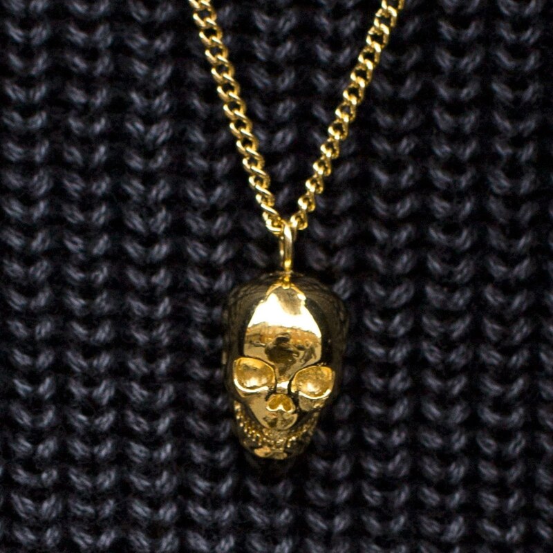 Lucleon Collier à pendentif doré en forme de crâne