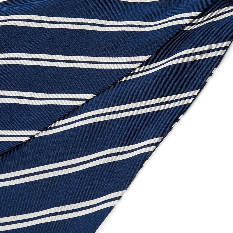 Trendhim Cravate Ascot en soie bleu marine à rayures argentées