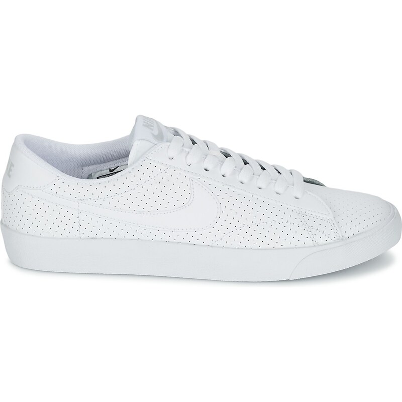 Nike Chaussures TENNIS CLASSIC AC