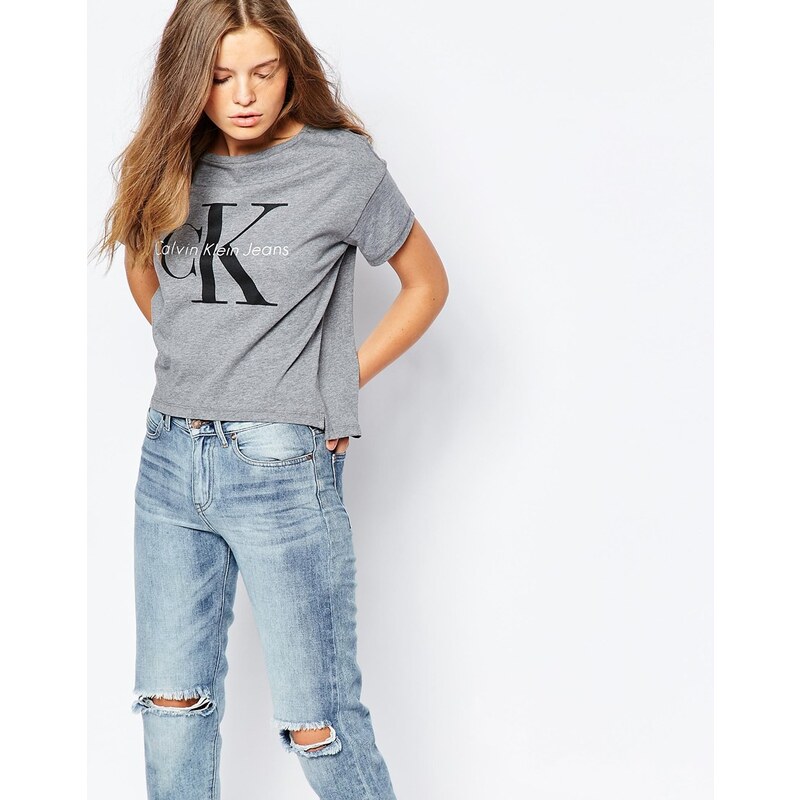 Calvin Klein Jeans - T-shirt court coupe carrée avec logo - Gris