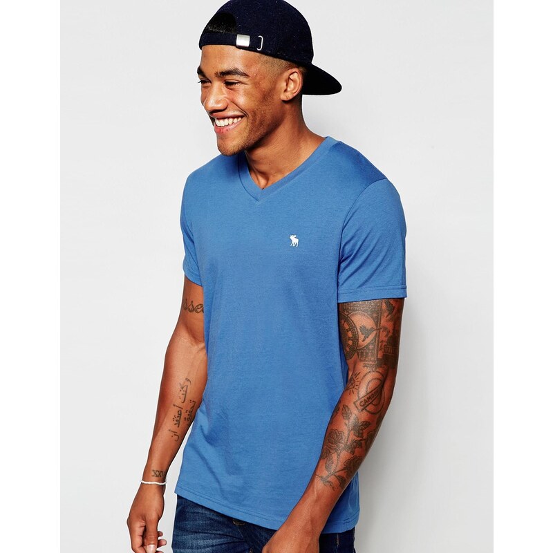 Abercrombie & Fitch - T-shirt moulant coupe cintrée à col V - Bleu - Bleu