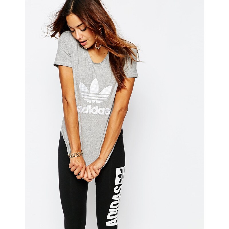 Adidas Originals - T-shirt ajusté avec logo trèfle - Gris