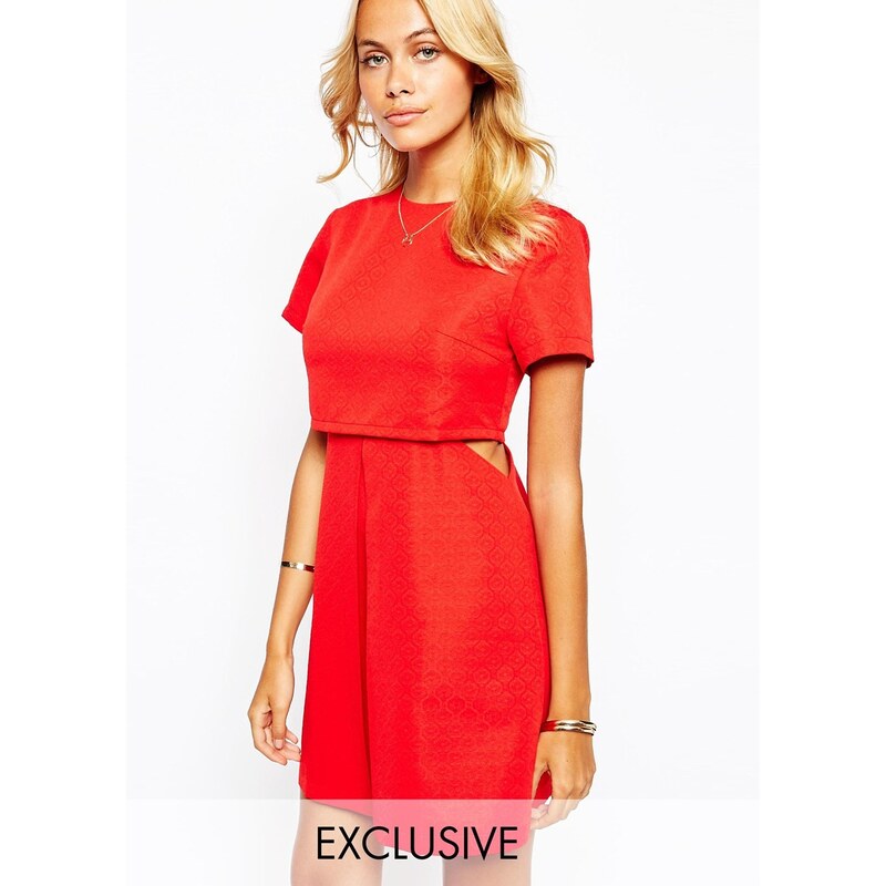 Fashion Union - Aline - Robe plissée sur le devant avec superposition - Rouge