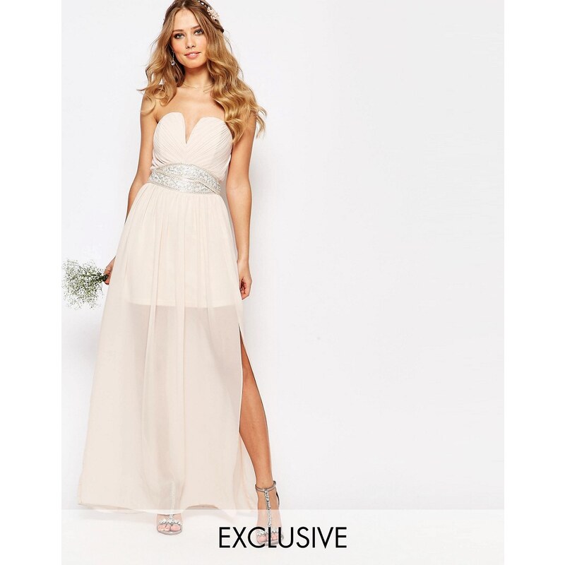 TFNC WEDDING - Maxi robe plissée avec ornements à la taille - Rose