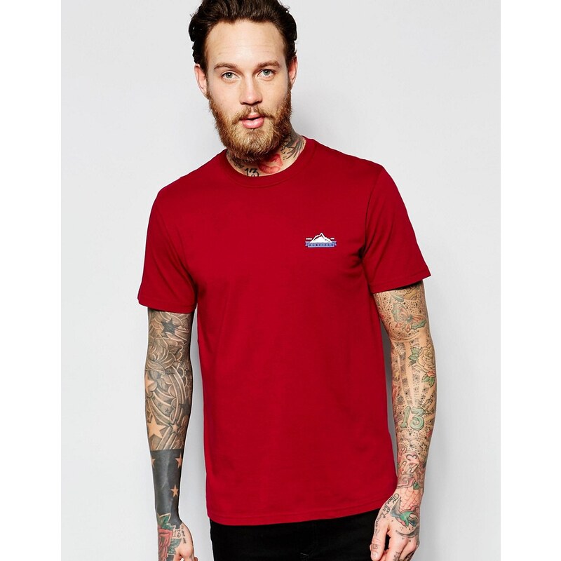Penfield - T-shirt avec logo montagne exclusivité ASOS - Bordeaux - Rouge