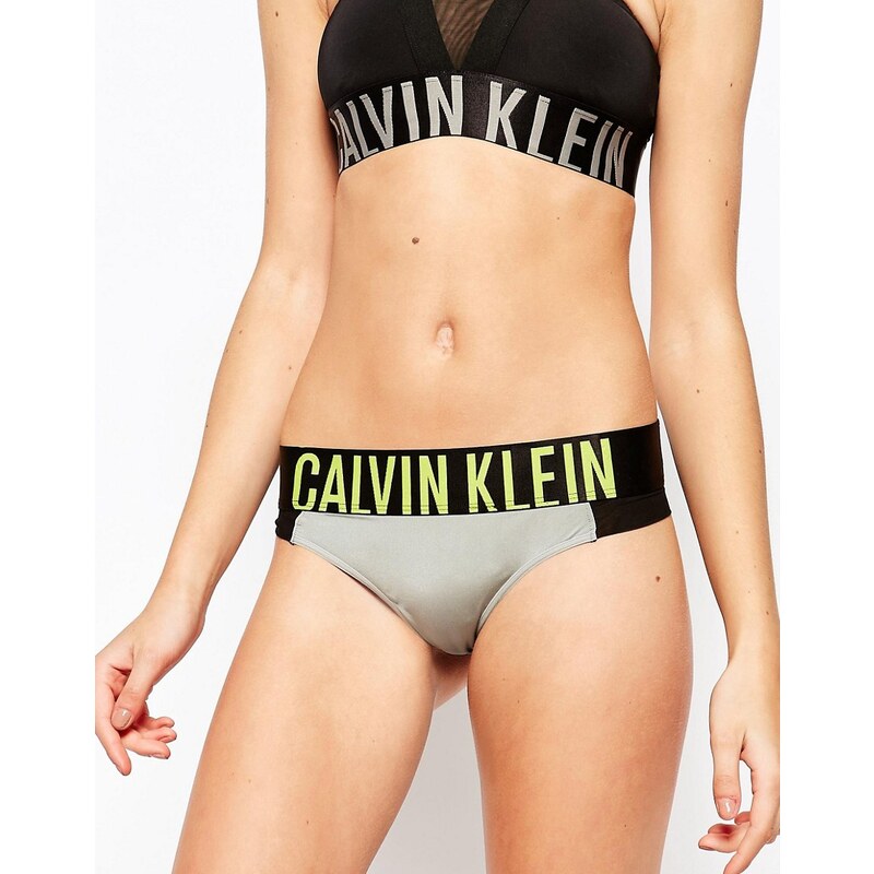 Calvin Klein - Intense Power - String - Gris