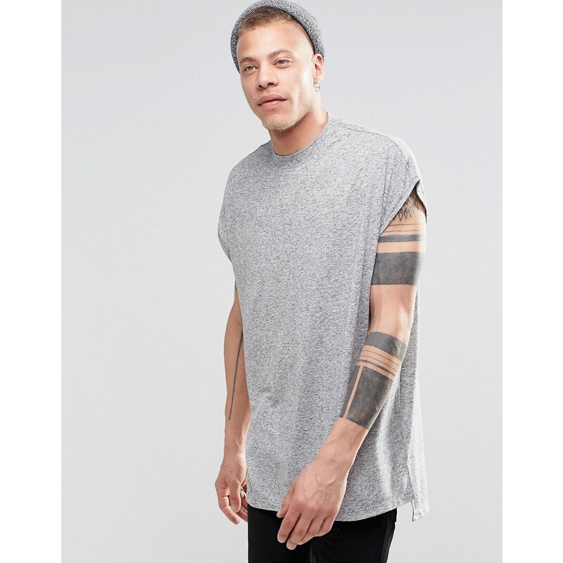 ASOS - T-shirt super oversize avec large bordure au col et ourlet asymétrique - Gris