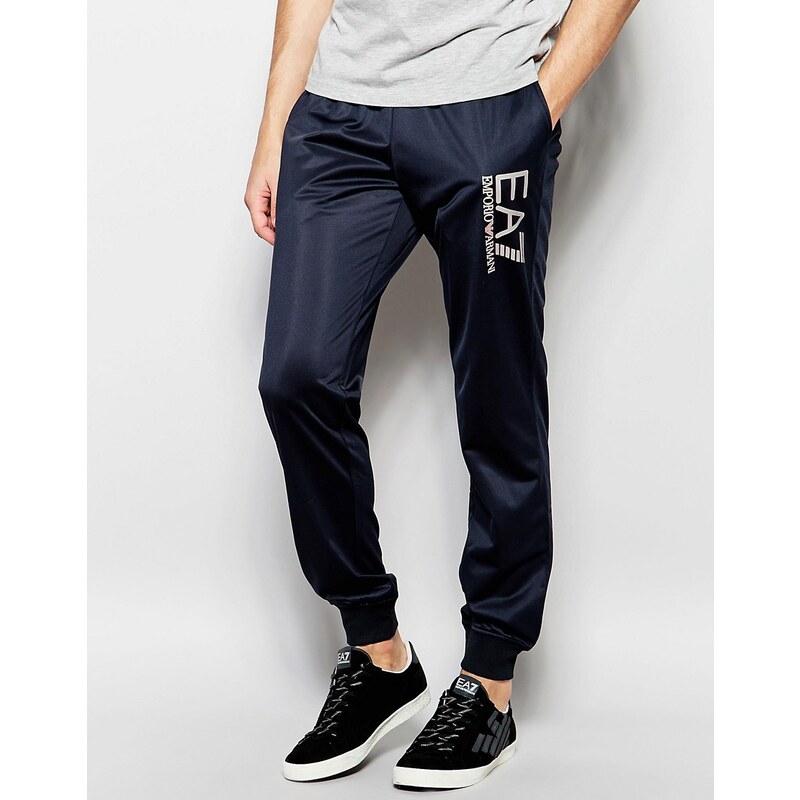 Emporio Armani - EA7 - Pantalon de jogging resserré aux chevilles en polyester avec logo réfléchissant. - Bleu marine