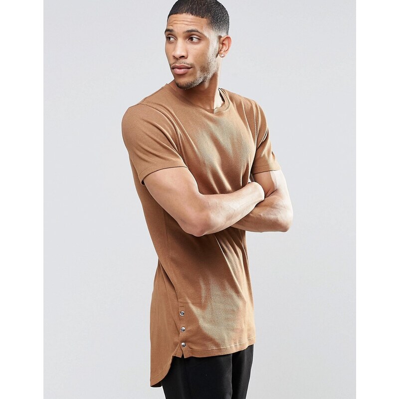 ASOS - T-shirt moulant côtelé ultra long avec ourlet arrondi et boutons-pression - Rouille - Marron