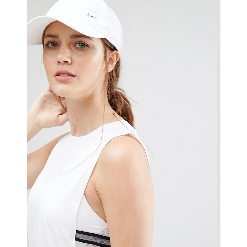 Nike - Casquette à logo virgule - Blanc - Blanc