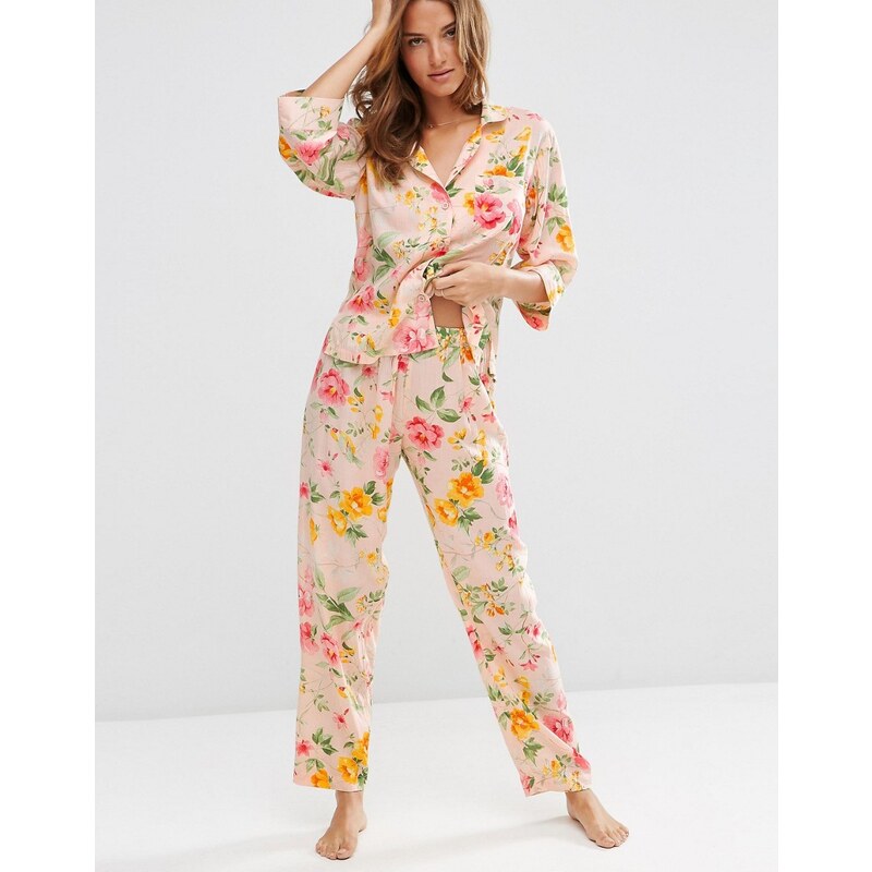 ASOS - Ensemble pyjama chemise et pantalon traditionnel à fleurs - Multi