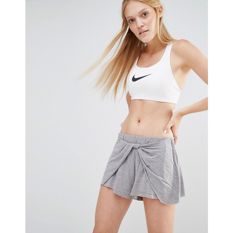 Nike - Victory Shape - Soutien-gorge avec grand logo - Blanc