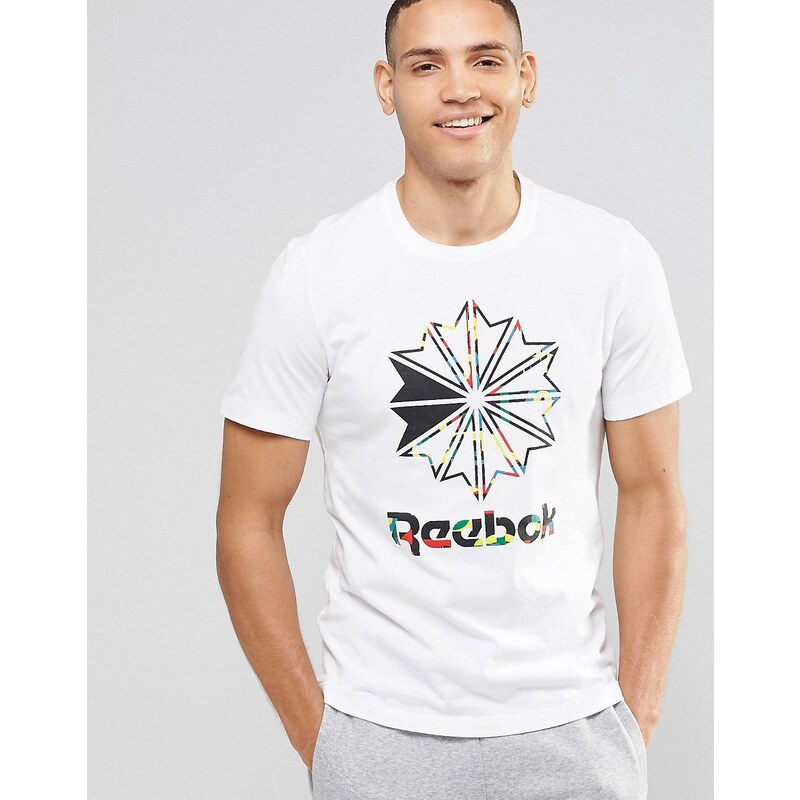 Reebok - AX8754 - T-shirt avec grand blason étoile - Blanc - Blanc