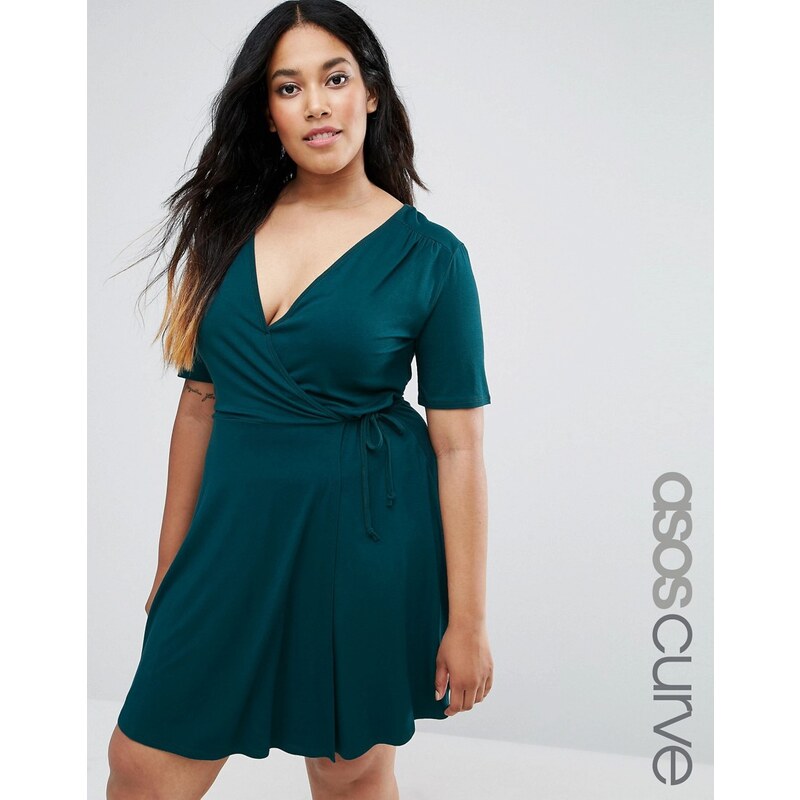 ASOS CURVE - Robe patineuse coupe cache-cur - Vert