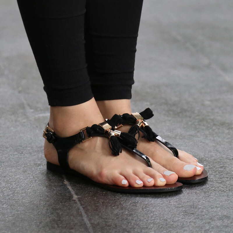 Lesara Sandales nu-pieds avec pompons