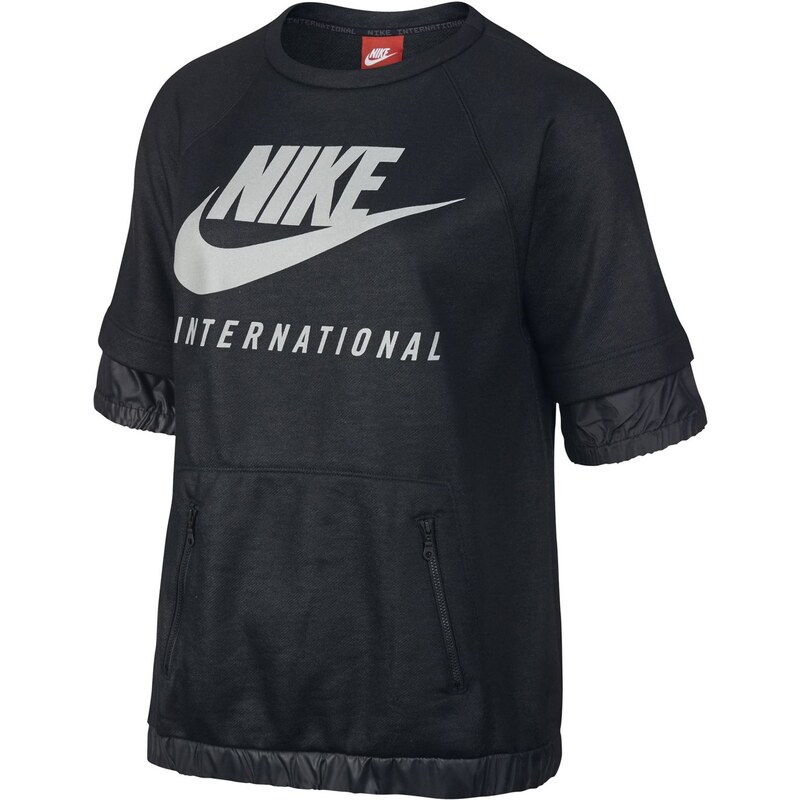 T International Nike