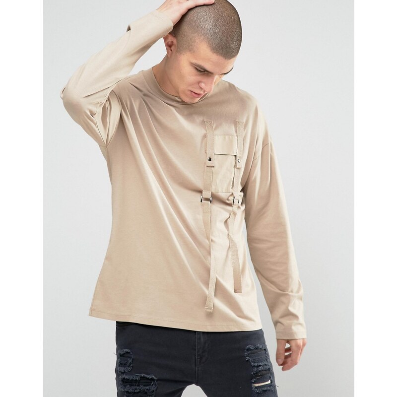 ASOS - T-shirt manches longues avec poche à motif militaire et lanière - Beige