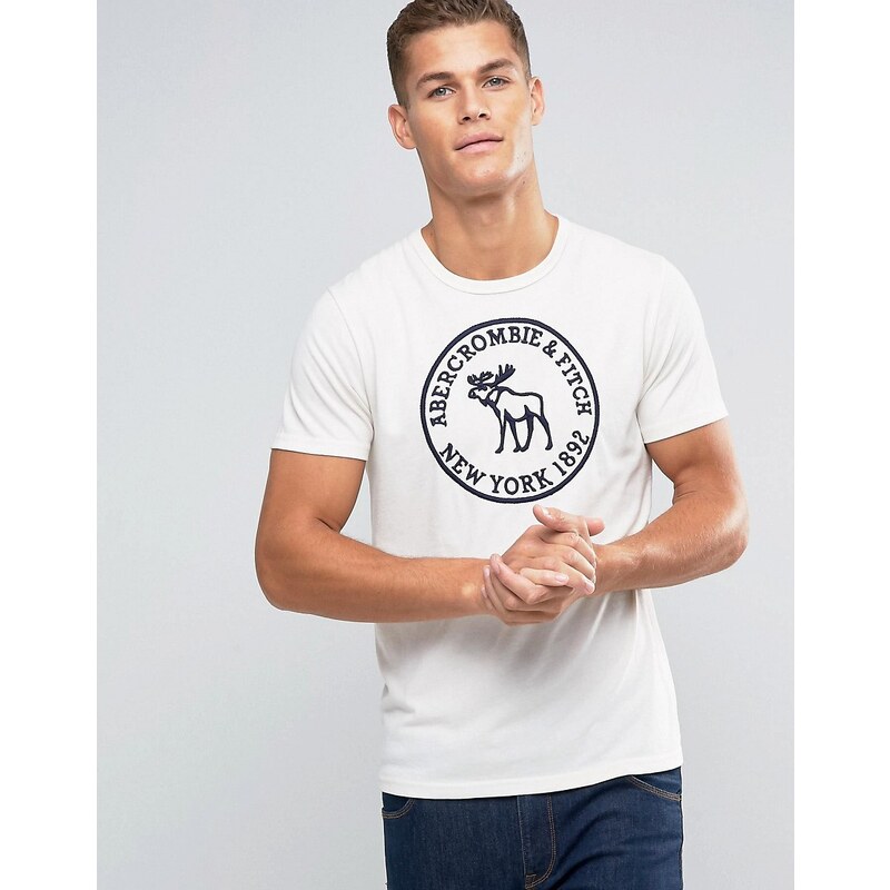 Abercrombie & Fitch - T-shirt cintré avec logo élan et cercles brodés à nombreuses surpiqûres - Blanc