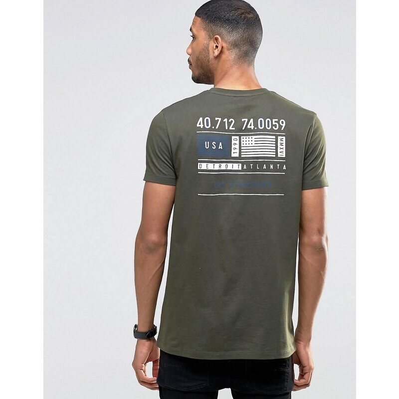 ASOS - T-shirt long avec imprimé drapeau au dos et devant - Kaki - Vert