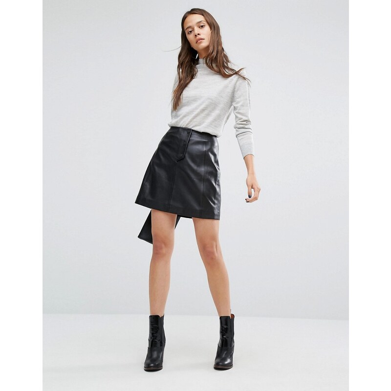 Selected - Mini-jupe en cuir avec boutons-pression sur le devant - Noir