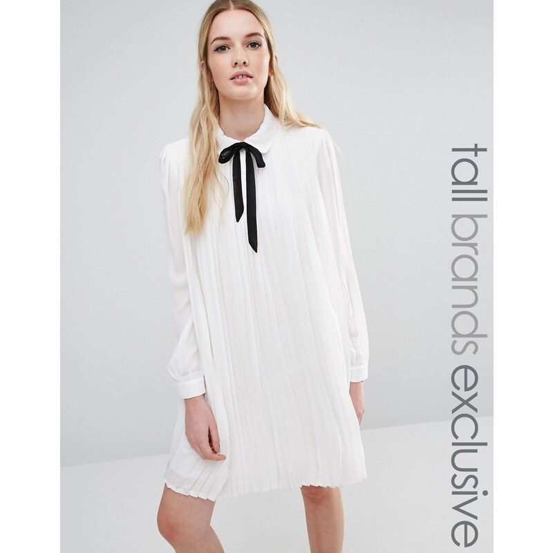 Fashion Union Tall - Diana - Robe droite plissée avec lien à l'encolure - Crème