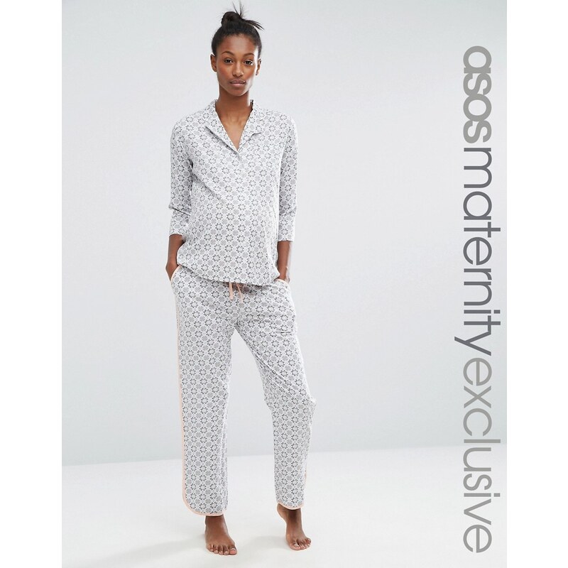 ASOS Maternity - Ensemble chemise et pyjama de pantalon à imprimé mosaïque traditionnel - Gris