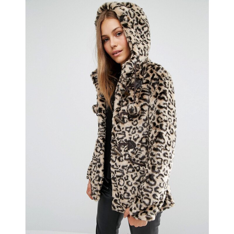 QED London - Manteau léopard en fausse fourrure avec pompons - Marron