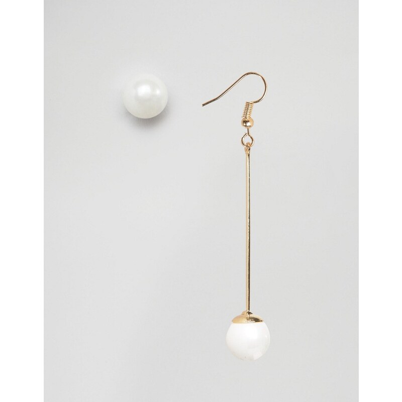 DesignB London DesignB - Boucles d'oreilles dépareillées avec pendants fausse perle - Doré