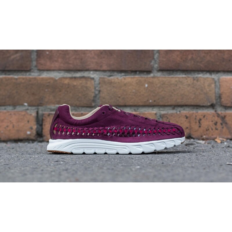 Nike Wmns Mayfly Woven Night Maroon/ Noble Red-Elm-Summit White