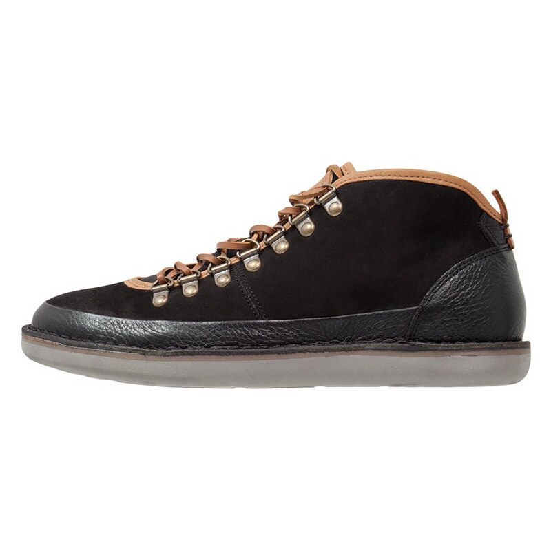 Cobbled by Northern Cobbler BILLFISH Chaussures à lacets black