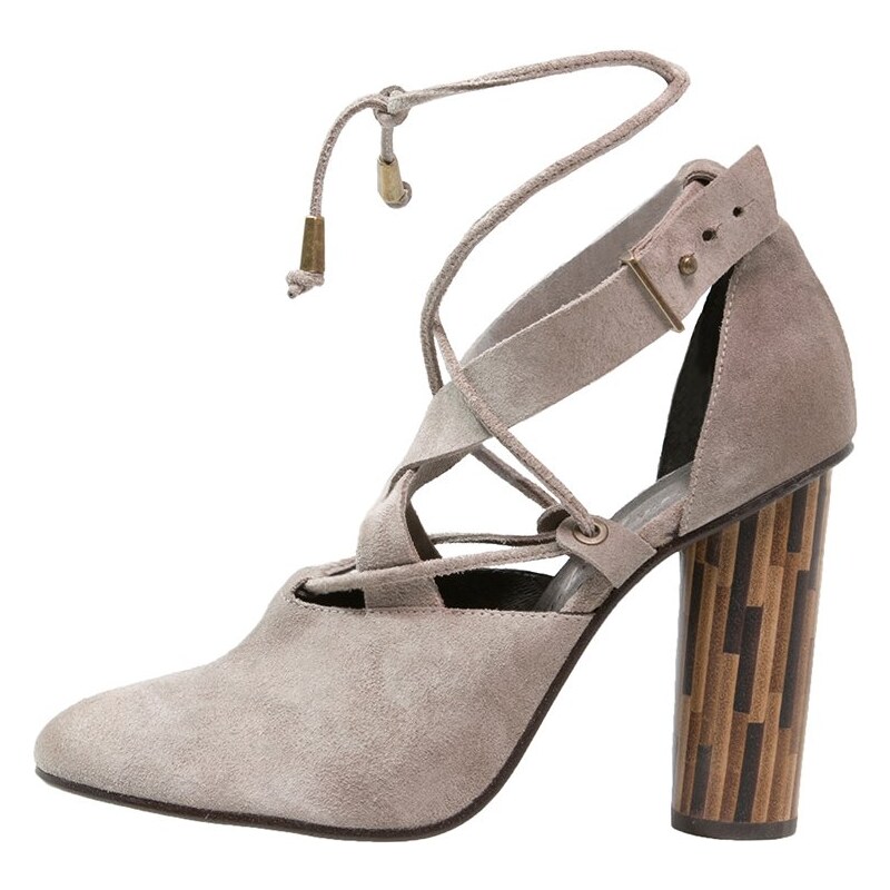 Free People NOUVELLA Richelieus taupe